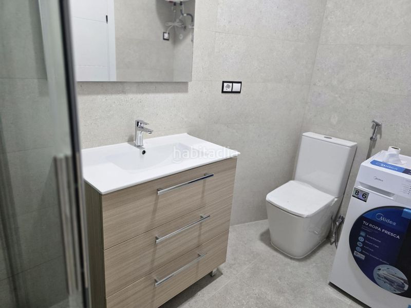 Foto c6396afa-da6d-4ad1-af17-76d2cd323645. Apartament amb calefacció aparcament a Playa Levante Benidorm