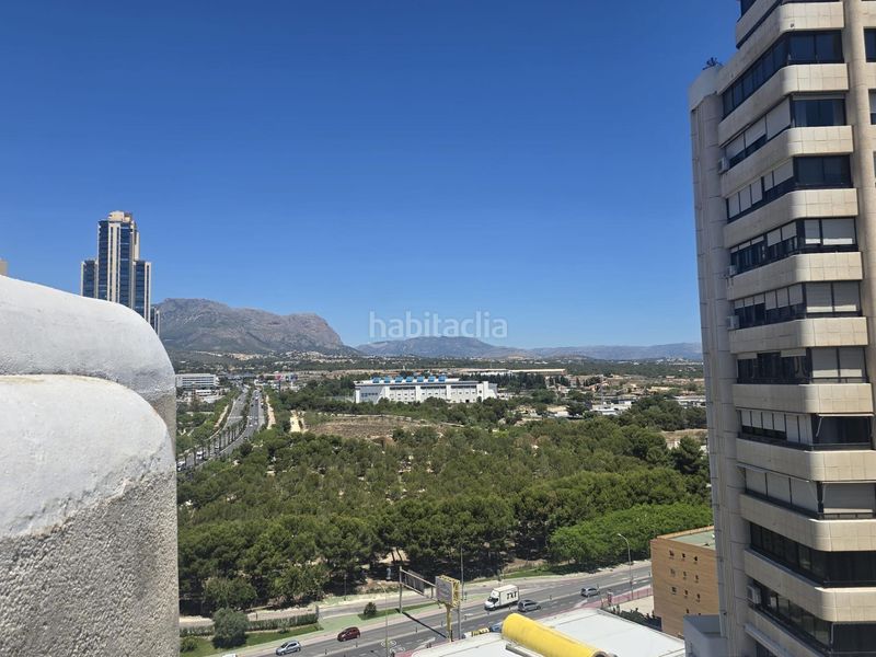 Foto b3b6618f-b473-48bf-ad20-c2a0f23c8590. Àtic amb calefacció aparcament piscina a Levante Alto Benidorm
