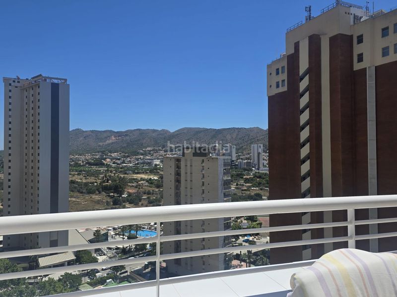 Foto c2a780f7-697a-4428-926b-012ceded6945. Àtic amb calefacció aparcament piscina a Levante Alto Benidorm