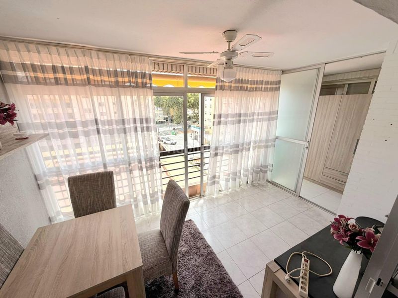 Foto d9cfab1d-9b4e-4a18-9759-07f7bed24de3. Apartament amb aparcament piscina a Playa Levante Benidorm