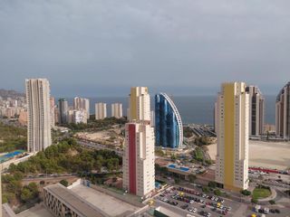 Apartment in Via Parque. Apartamento en presidente adolfo suárez
