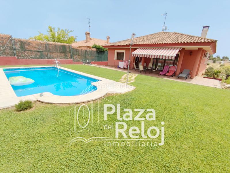 Foto 6236e486-6b19-4bbd-8580-1a74b4274886. Chalet en urbanización gran chaparral 2 71 en Pepino