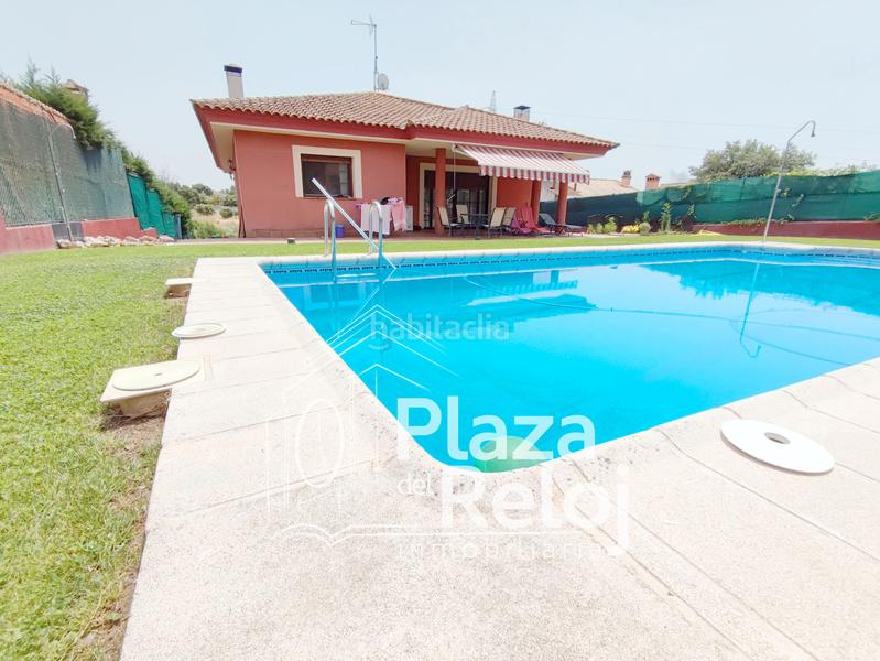 Foto c44c89a9-4447-4766-807a-83dc8eb24d55. Chalet en urbanización gran chaparral 2 71 en Pepino