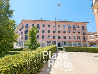 Rent Duplex in Calle grisetas 5. Se alquila piso para estudiantes en el casco antiguo