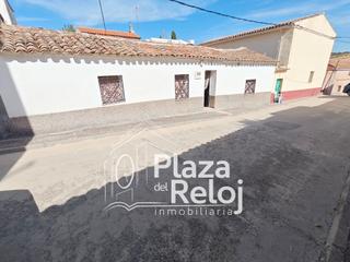 Mas  Calle toledo 11. Se vende casa de pueblo en el membrillo