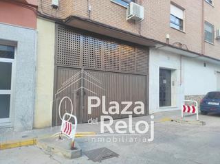 Autoparkplatz in Calle mula 2. Plaza de garaje con trastero en talavera  solo para motos
