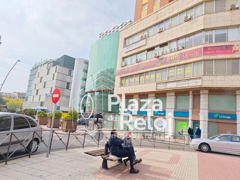 Foto 1bdcafc0-b84a-4e3a-8852-59ecc0610264. Local comercial en avenida toledo 31 en Centro-Corte Inglés Talavera de la Reina