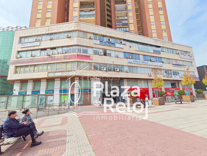 Foto b17e40df-eea3-484c-a3db-9c16aa47aaf1. Local comercial en avenida toledo 31 en Centro-Corte Inglés Talavera de la Reina