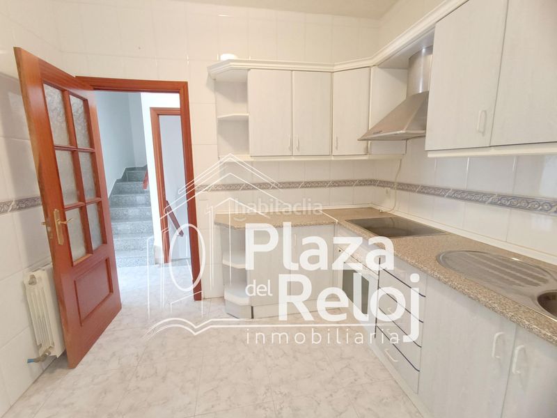 Foto 3d28e531-0c8b-4f05-a11c-db7165314adc. Casa adossada a Navalcán