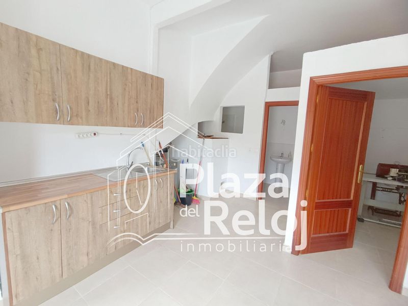 Foto 4109ec3b-f8b9-4e0f-a369-86faf82c9507. Casa adossada a Navalcán