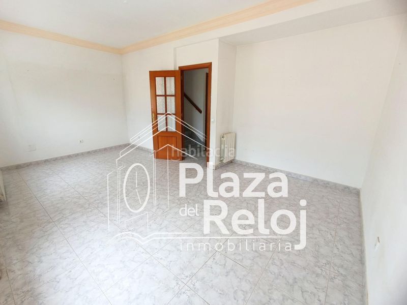 Foto ce4fce69-d75e-4058-9a02-d584ba7cc8a4. Casa adossada a Navalcán