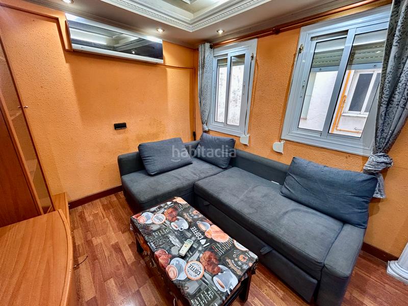 Foto ab3a33bf-b331-4a3a-9614-09af818eee34. Ático (ref. 00937) ático de 54 m2 en nou barris en Barcelona