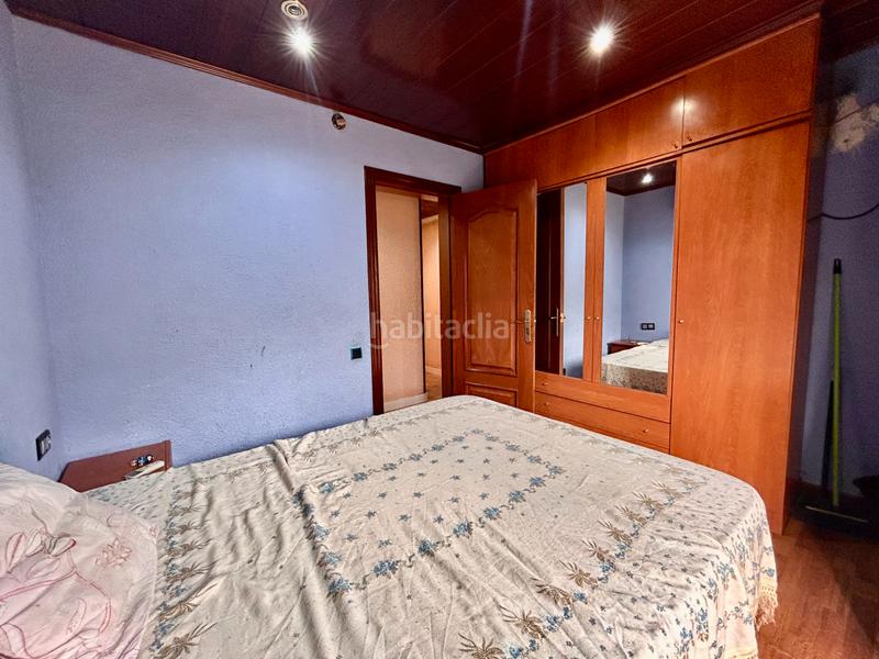 Foto bee07fc7-8dae-4d8f-8e57-a14838e1fe96. Ático (ref. 00937) ático de 54 m2 en nou barris en Barcelona