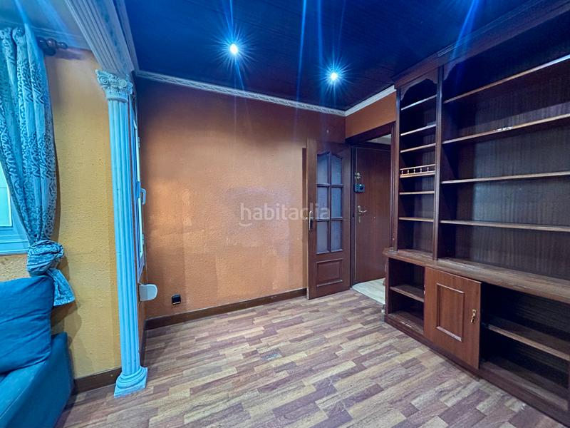 Foto d49b1aaa-12ba-4843-8764-6c5e3d75c835. Ático (ref. 00937) ático de 54 m2 en nou barris en Barcelona