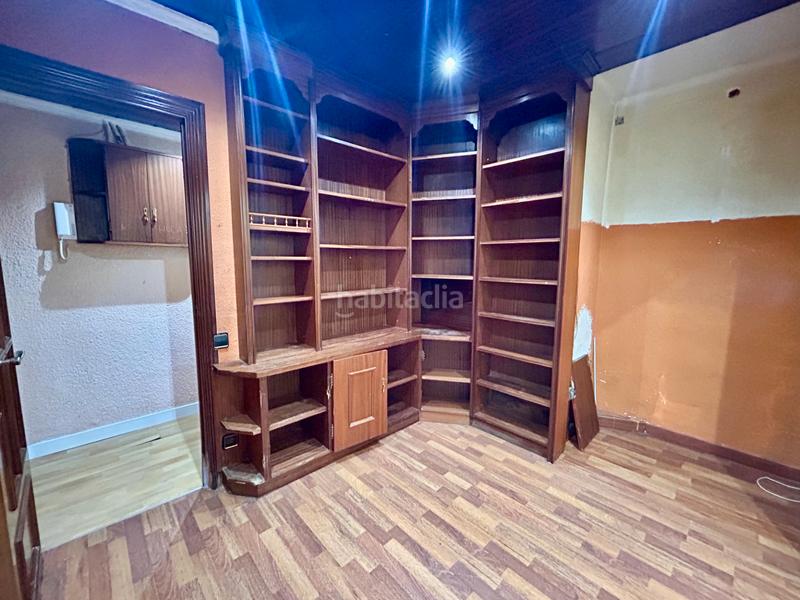 Foto eb764236-1351-49be-83ee-6a2d1de882b6. Ático (ref. 00937) ático de 54 m2 en nou barris en Barcelona