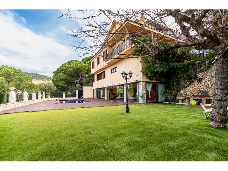 Foto 410a5e83-1480-4afb-ae35-b9f287c6571d. Chalet mit parking pool in Urbanitzacions Sant Pol de Mar