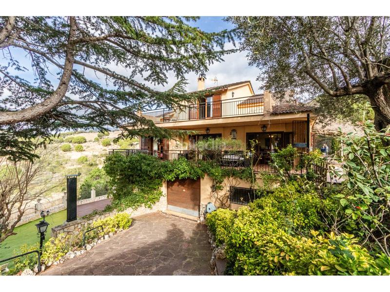 Foto 4890431b-bc97-4b7f-a6e4-1e289fe7eb20. Chalet mit parking pool in Urbanitzacions Sant Pol de Mar