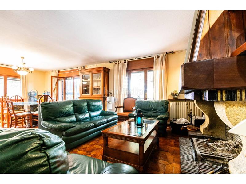 Foto 52b8b259-1ba3-478f-8eaa-a8588d7e1ad2. Chalet mit parking pool in Urbanitzacions Sant Pol de Mar