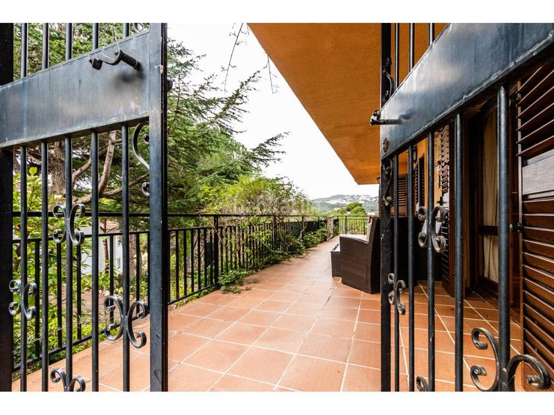 Foto f2fdbd94-30f7-4907-80e9-5bd1e97fcdfd. Chalet mit parking pool in Urbanitzacions Sant Pol de Mar