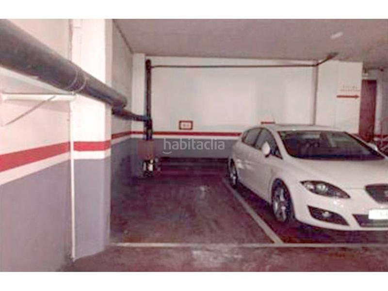 Foto f1bd6b80-6135-42cc-b45d-eb61f5a82139. Parking coche garaje en venta en calle caspe, en Fort Pienc Barcelona