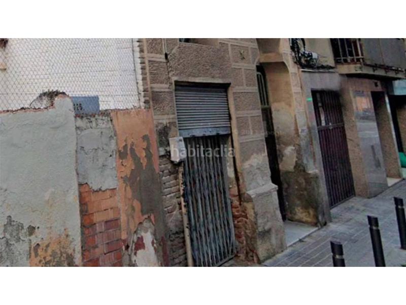 Foto bfb93449-c4fd-43e8-a865-4f82629753f7. Local comercial  en venta en calle pare roldos, en Barcelona