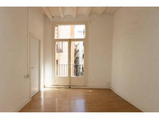 Etagenwohnung  Assaonadors. Piso en venta en calle assaonadors, barcelona