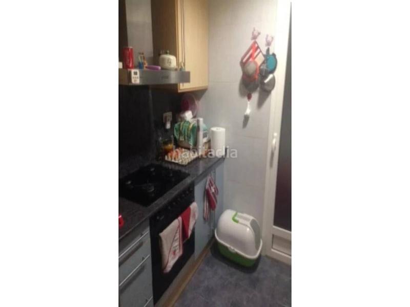 Foto f75b08a4-aa25-4b0f-9567-540637b262c9. Piso  ocupado en venta en avda meridiana en Trinitat Nova Barcelona