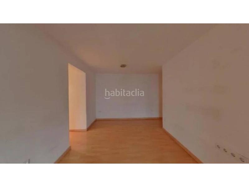 Foto 033a9494-e5a9-4c99-9c52-2e5b10c95afc. Piso  ocupado en venta en calle angels garriga en Barcelona