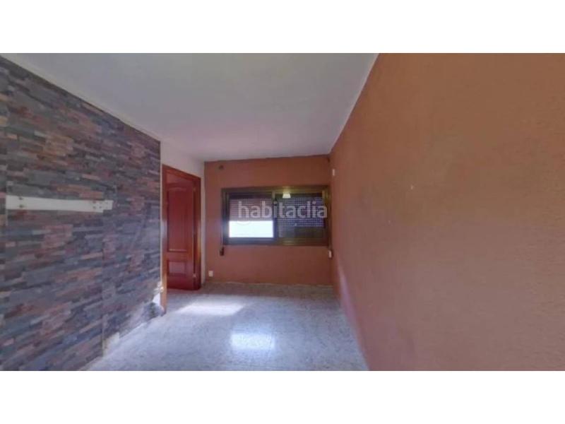 Foto a0258a30-a175-40b9-ba6e-0f835fc05a3a. Appartamento in Fondo Santa Coloma de Gramenet