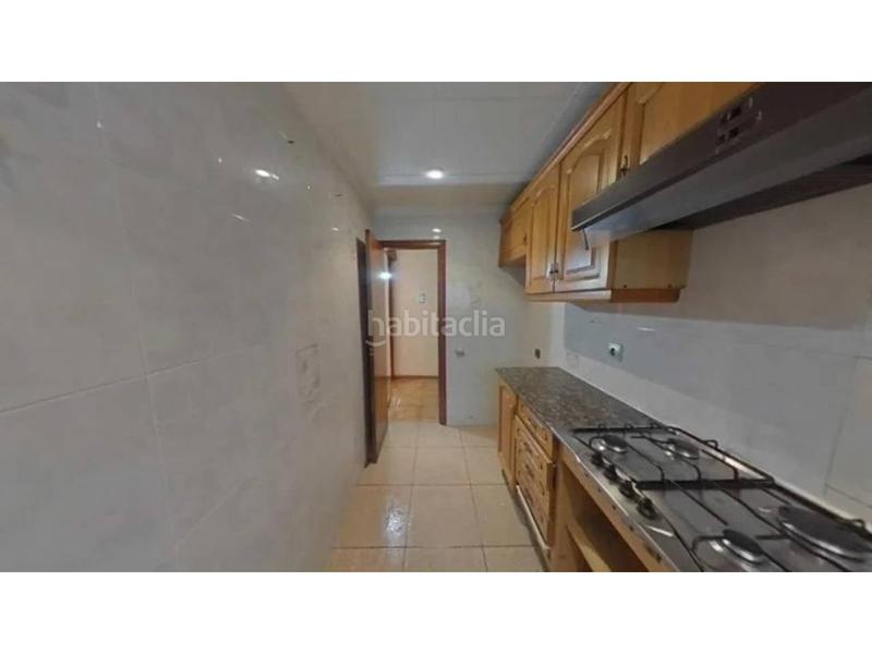 Foto 4d9d24d1-d83f-4675-8728-43e55c690642. Flat in Singuerlín Santa Coloma de Gramenet