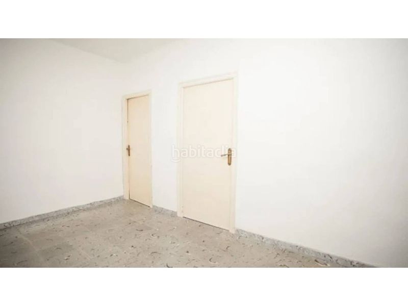 Foto 02750b99-2ae8-45cf-89a5-ce1037bf6b1c. Pis a Raval Barcelona