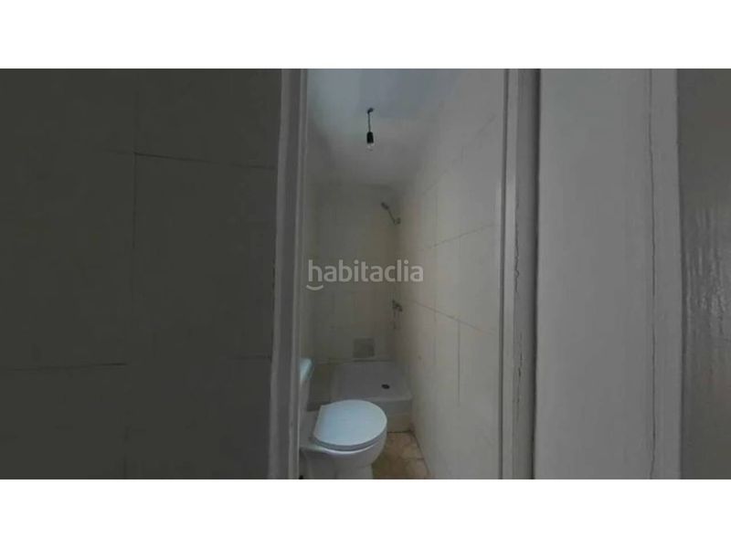 Foto 1ea71236-d0cd-46ca-8477-0e65eac1a723. Pis a Raval Barcelona