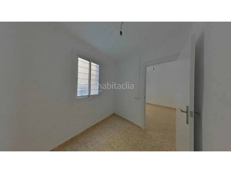 Foto 77a05f43-d209-4cc7-9f8c-3c2866b8e5fa. Pis a Raval Barcelona