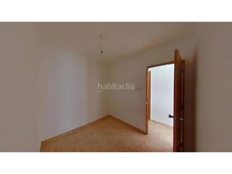 Foto 7c835585-1e78-497a-beb9-a031d7837515. Pis a Raval Barcelona