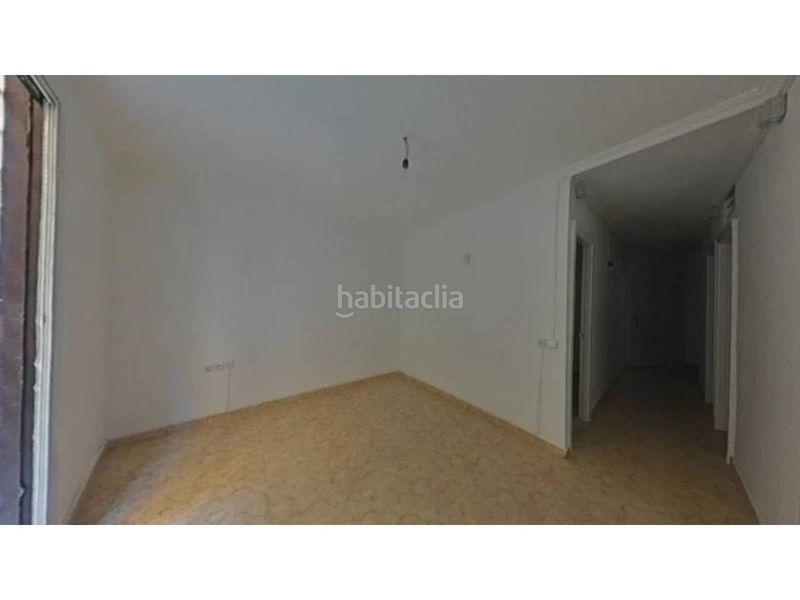 Foto 7f05f073-b8fd-414b-ab4d-4a819bc57e0e. Pis a Raval Barcelona