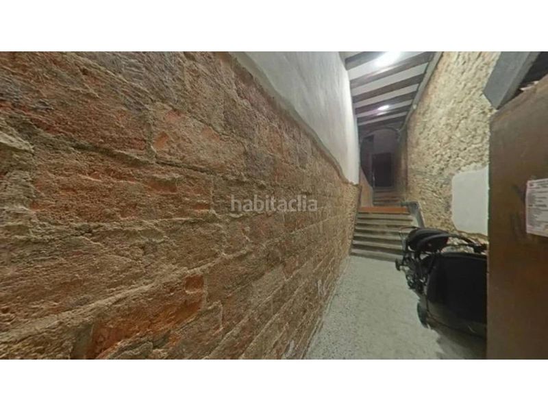 Foto c96ba6d5-e3f6-4d9a-8fb8-f8f2e45d5080. Pis a Raval Barcelona