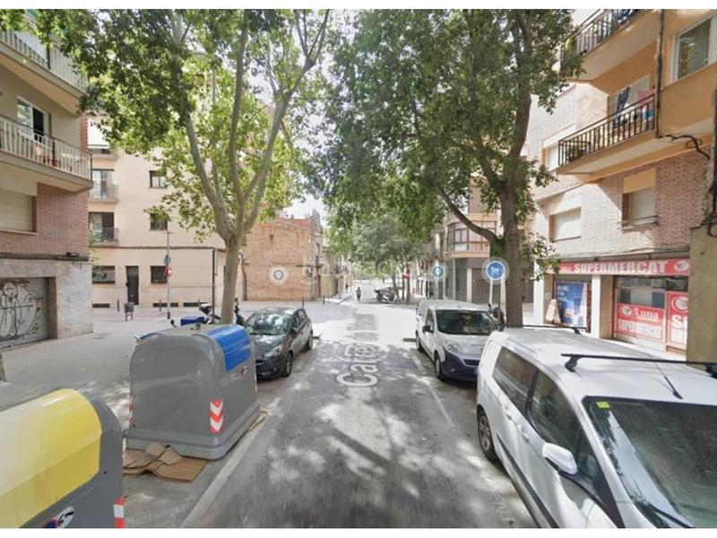 Foto ea12f0d5-bab9-4339-9395-10a86aa863e4. Appartamento in El Camp de l´Arpa del Clot Barcelona