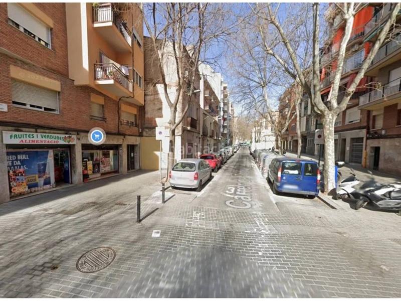 Foto f7384535-c30f-46d6-990f-51c7bc87df62. Appartamento in El Camp de l´Arpa del Clot Barcelona