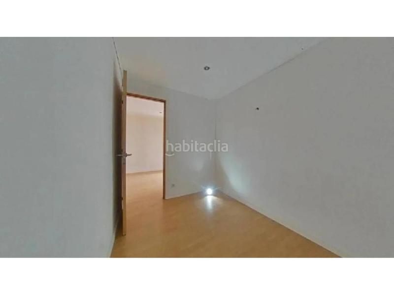 Foto 3c2b1d0e-bbd3-42d7-bfab-9a3c894894e2. Appartement dans Singuerlín Santa Coloma de Gramenet