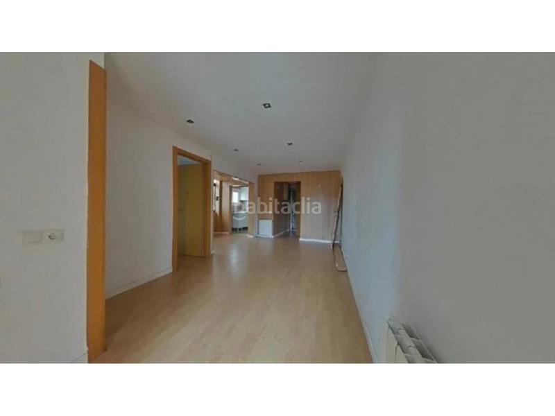 Foto 97f093ba-dd67-4d01-906d-6beabeb6ccf4. Appartement dans Singuerlín Santa Coloma de Gramenet