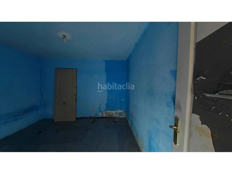 Foto 1088e40d-993f-434d-a55c-6c82ad4695cf. Piso  en venta en calle espriu en El Raval Santa Coloma de Gramenet