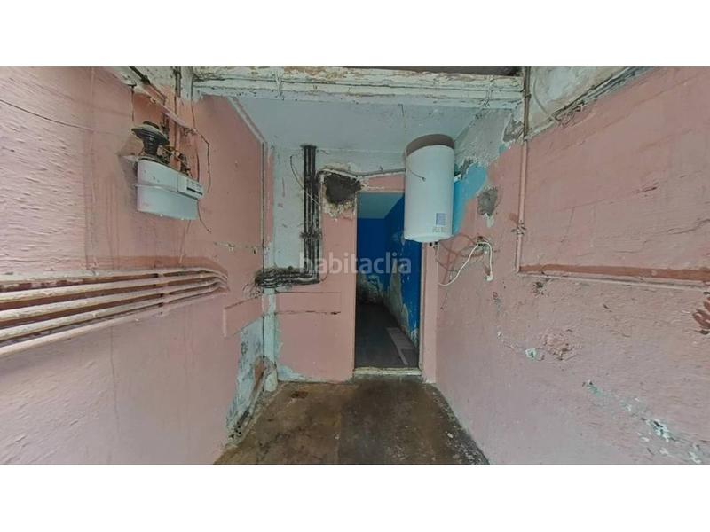 Foto 2d61c65c-f6cf-4d85-b7f5-0f9921039ced. Piso  en venta en calle espriu en El Raval Santa Coloma de Gramenet