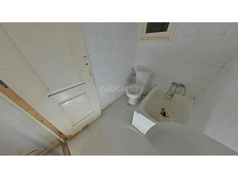 Foto 8ba9efff-0de9-4ab6-894e-44c86ac80be6. Piso  en venta en calle espriu en El Raval Santa Coloma de Gramenet