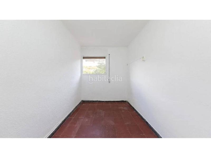 Foto 06644ea3-0d9a-4dbc-bec9-7d1661f58aa2. Piso  en venta en calle teulada en Besòs - Maresme Barcelona