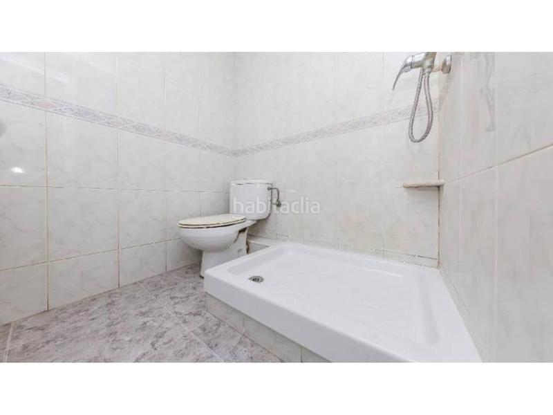 Foto 2ab40c1c-3749-4a8b-8f04-445d8532e966. Piso  en venta en calle teulada en Besòs - Maresme Barcelona