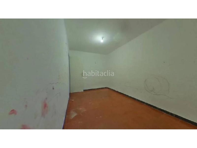 Foto 5b821338-484d-4b24-a6ea-81ce310a6b96. Piso  en venta en calle teulada en Besòs - Maresme Barcelona