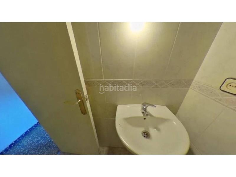 Foto 743e0171-9f7f-4578-ac92-9b996cc291ca. Piso  en venta en calle teulada en Besòs - Maresme Barcelona