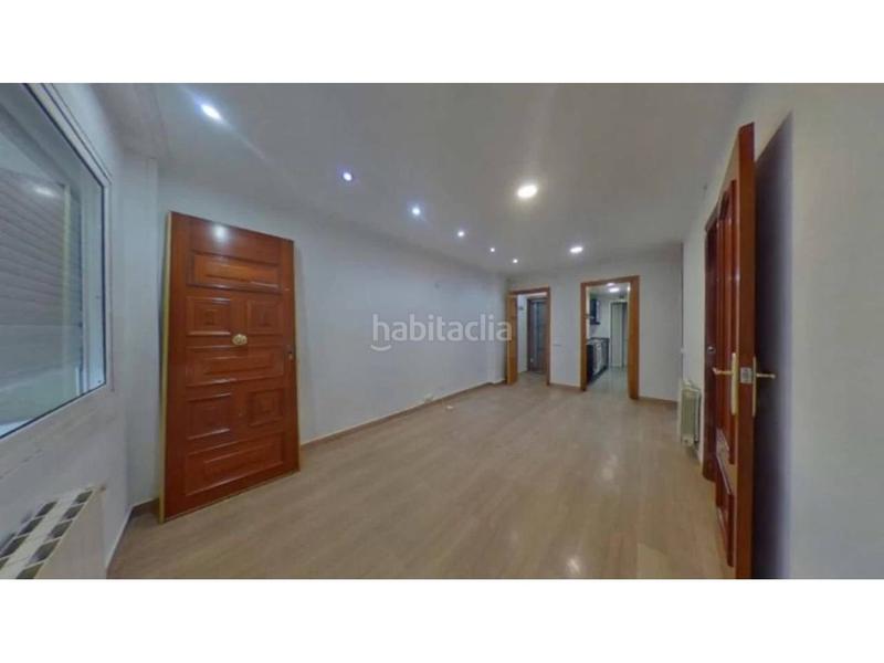 Foto 68bc4a22-1f83-4457-a171-3c289cfb85b6. Pis a Carmel Barcelona