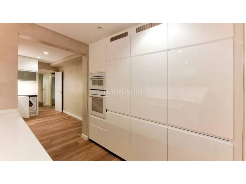 Foto 248ed85a-66c1-4327-991c-4bacc7b1cafc. Piso exclusiva vivienda reformada en calle aribau en Barcelona