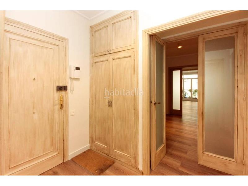Foto 45dd28c9-6156-44e5-8ab7-76bfe57af7db. Piso exclusiva vivienda reformada en calle aribau en Barcelona